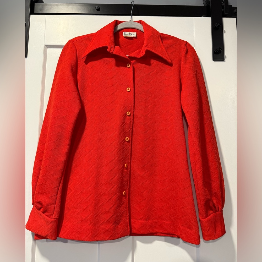 Vintage Red-Orange Button-Up Polyester Collared Shirt Ladies Sz 10
